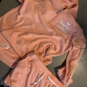 Simply Southern size M. Cute Comfy peach color light weight shorts & hoodie set!